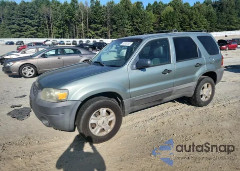 2005 Ford Escape Xlt z USA, uszkodzony, nr VIN 1FMYU93185KC50917